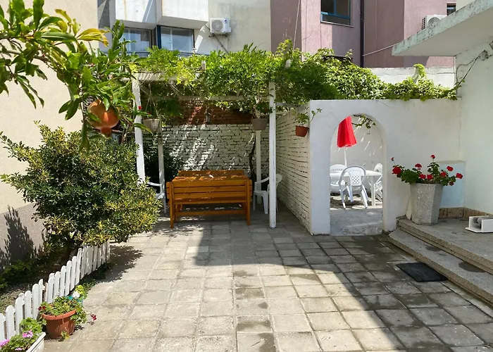 Romance בית נופש *